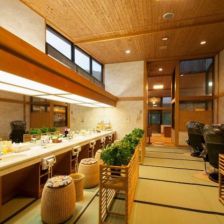 Okada Ryokan Warakutei Takayama  Bagian luar foto