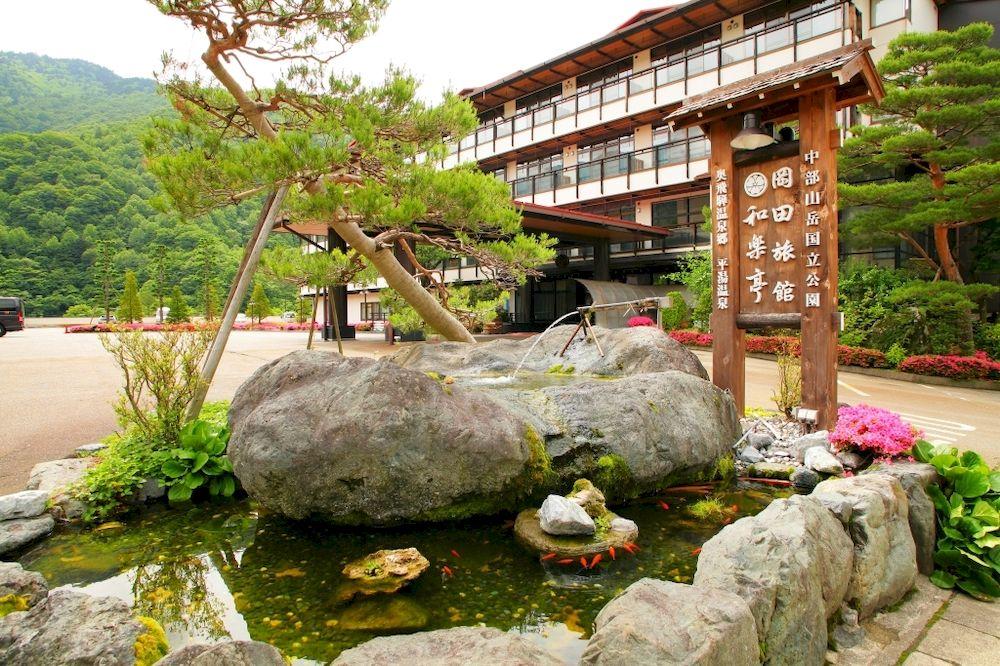 Okada Ryokan Warakutei Takayama  Bagian luar foto
