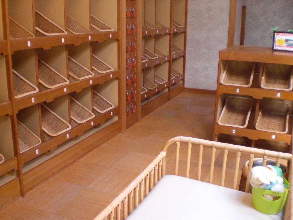 Okada Ryokan Warakutei Takayama  Bagian luar foto