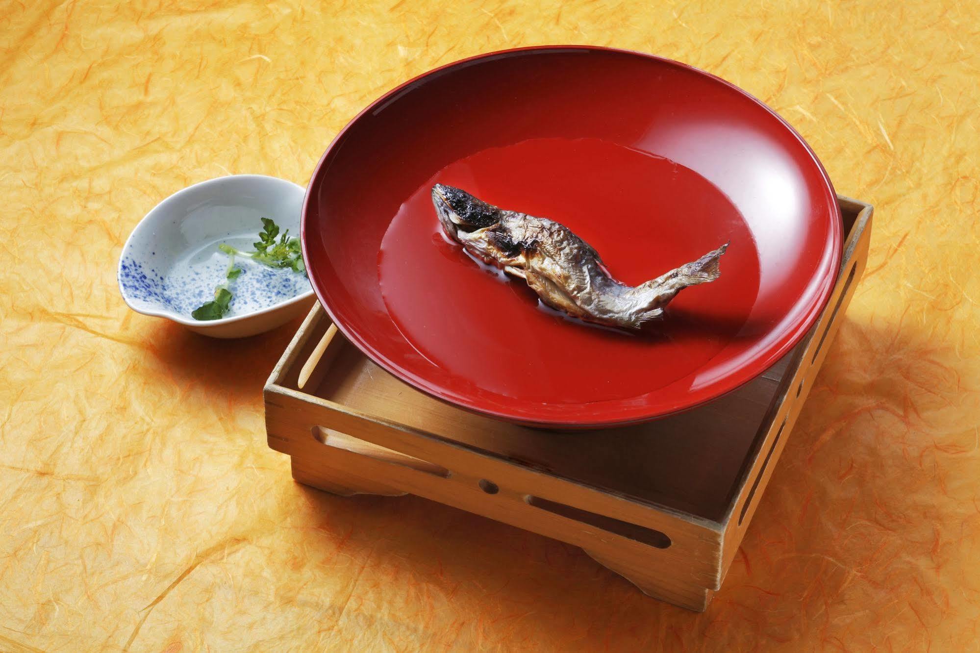 Okada Ryokan Warakutei Takayama  Bagian luar foto