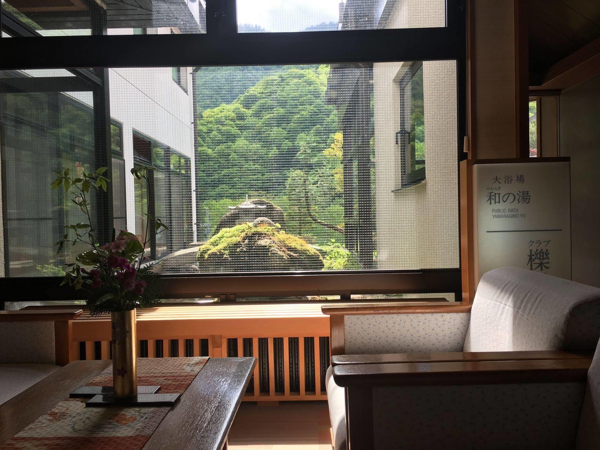 Okada Ryokan Warakutei Takayama  Bagian luar foto