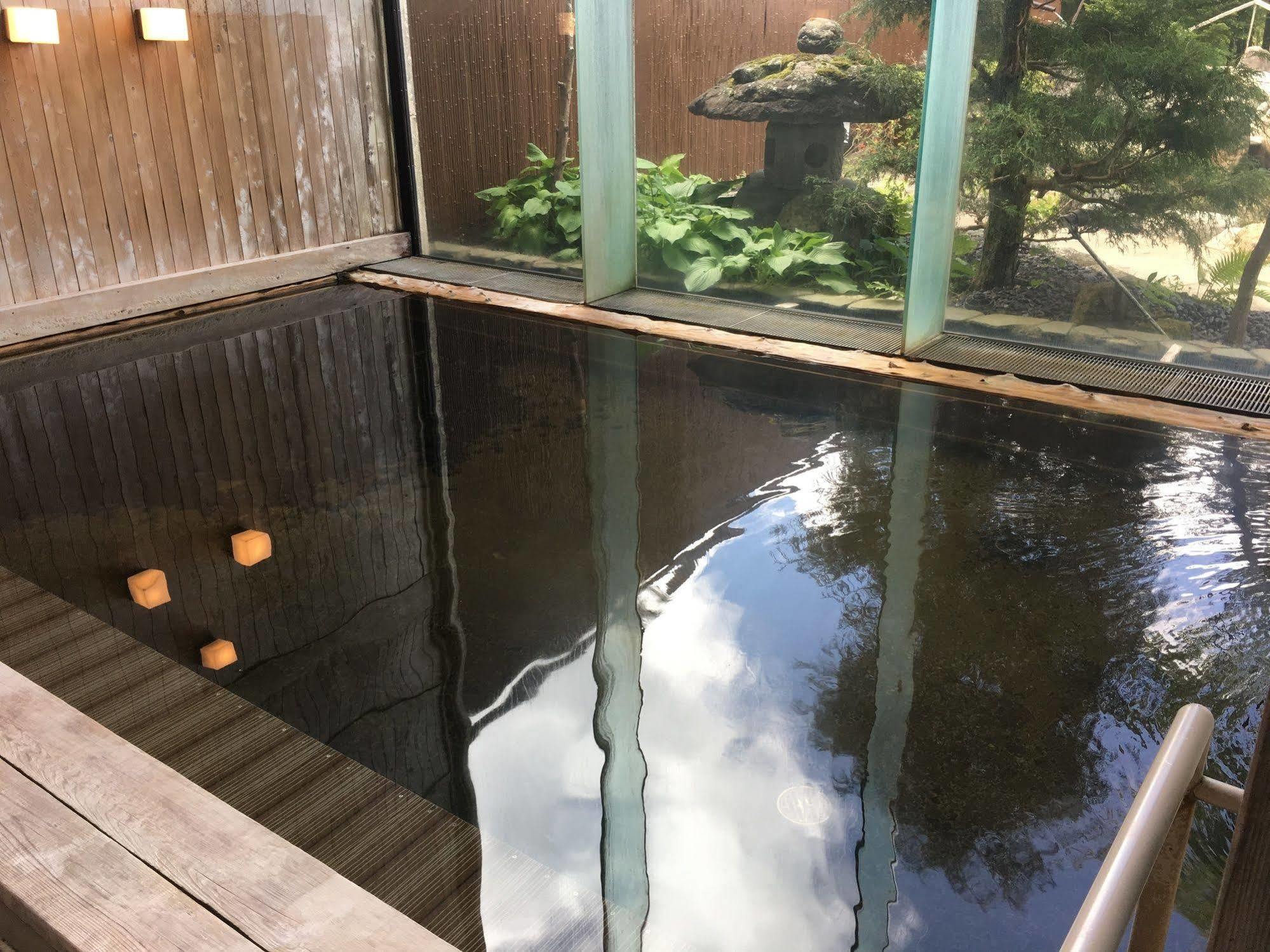 Okada Ryokan Warakutei Takayama  Bagian luar foto