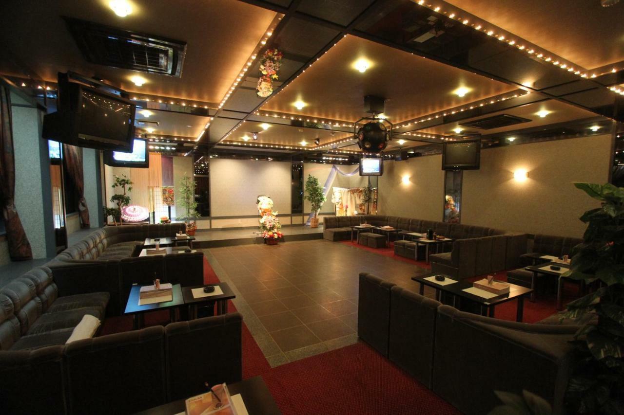 Okada Ryokan Warakutei Takayama  Bagian luar foto